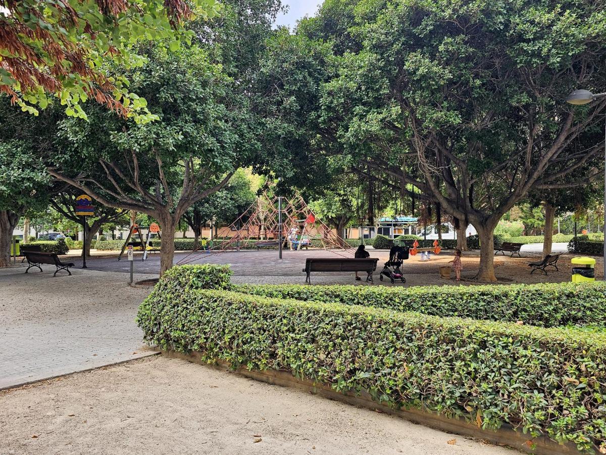 Apartamentos Las Ciencias F Valencia Kültér fotó